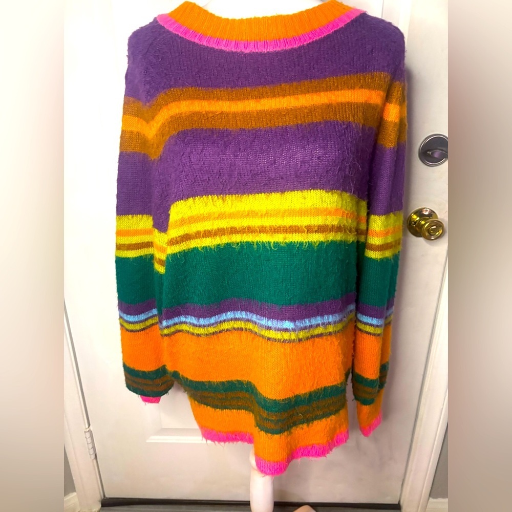 Urban outfitters | used sweater size small p | fuzzy as fun and rainbow!